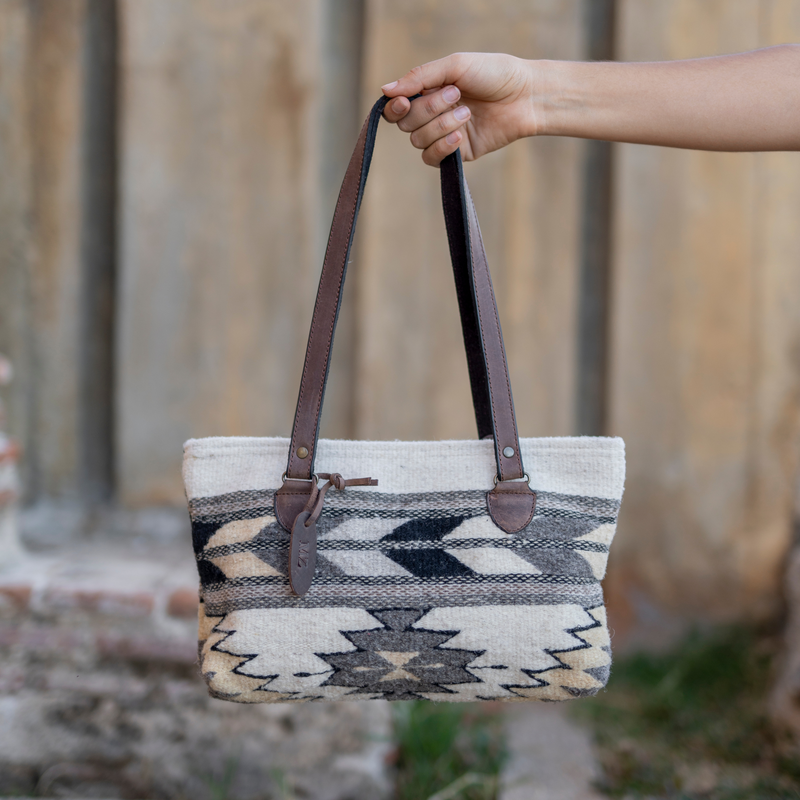 MZ Made Sands Purse  Handwoven by Master Artisans in Oaxaca Mexico, Zapotec Pattern